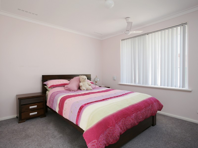 10 Binden Place, Hamersley WA 6022