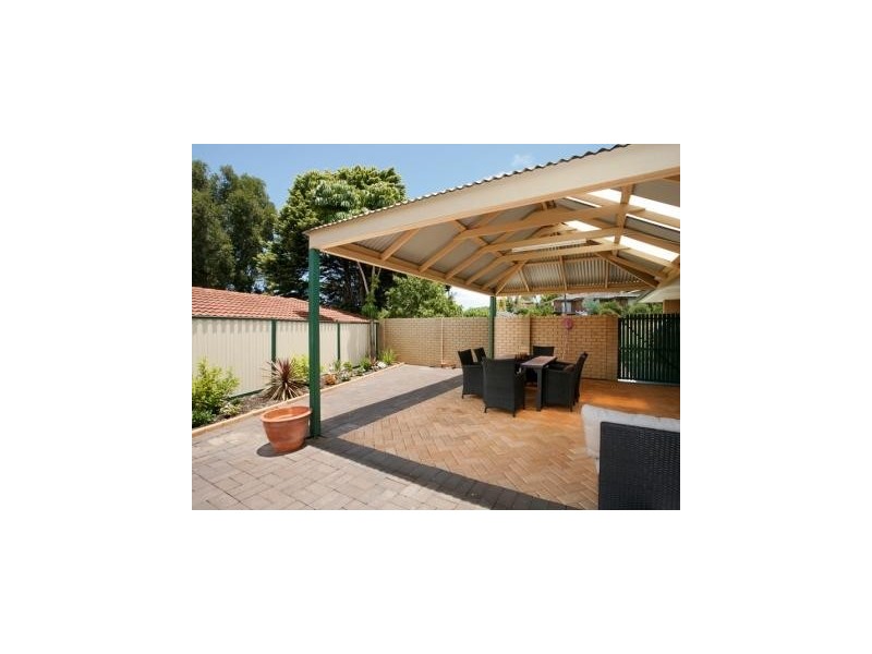 10 Binden Place, Hamersley WA 6022