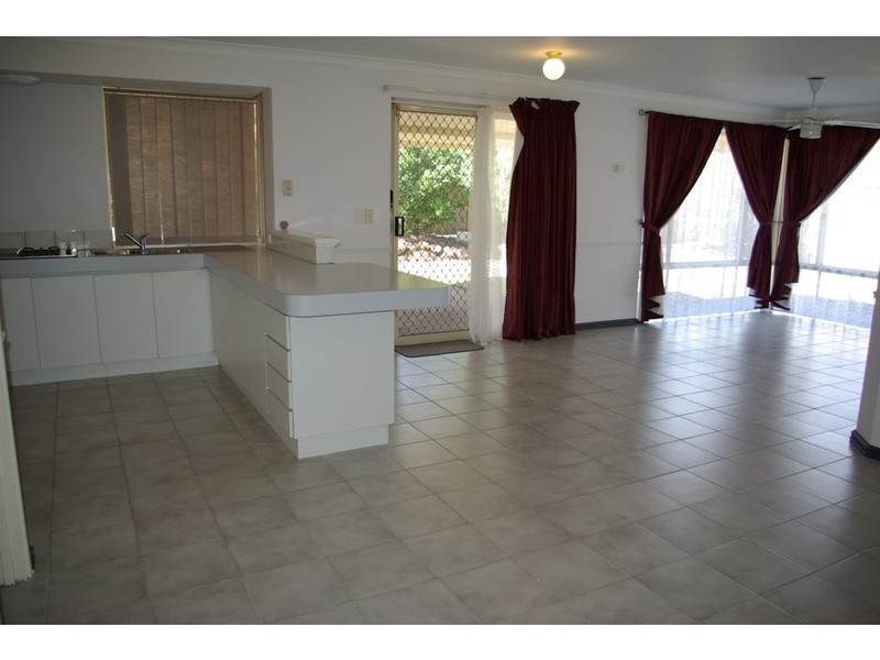 17 Dreier Court, Atwell WA 6164