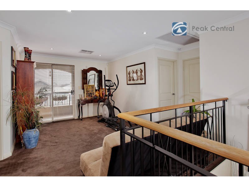 4 Giverny Gardens, Aubin Grove WA 6164