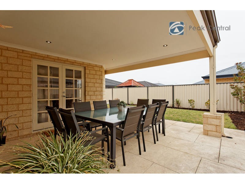 4 Giverny Gardens, Aubin Grove WA 6164