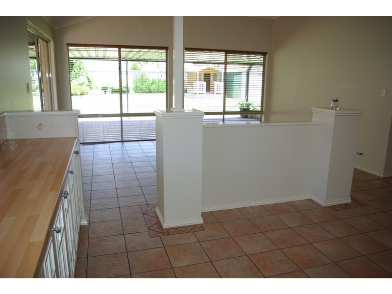 24 Carlhausen Close, Atwell WA 6164