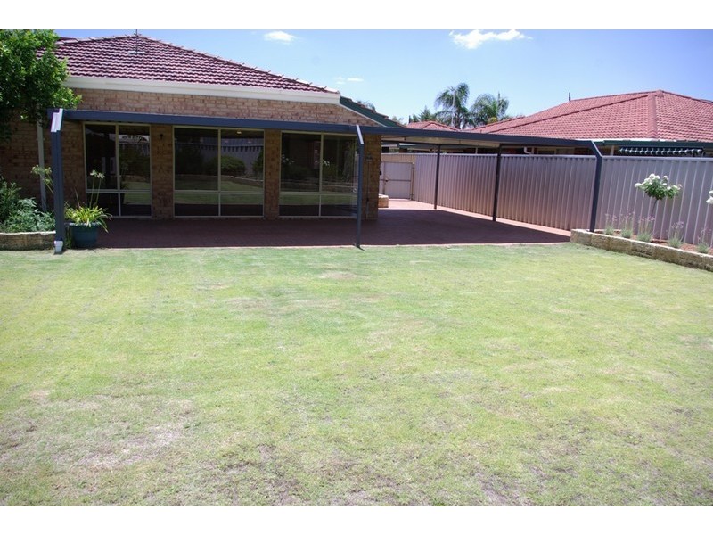 24 Carlhausen Close, Atwell WA 6164