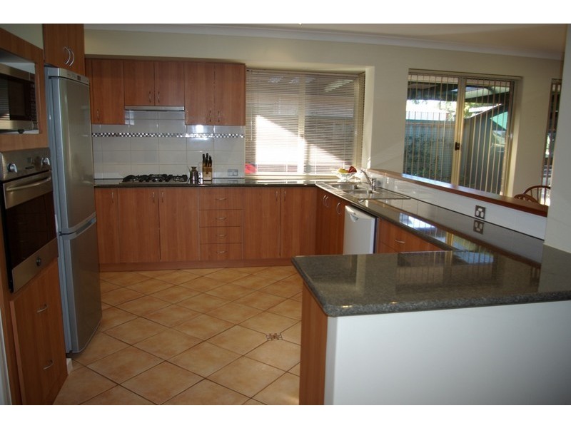 17  Mayhew Cross, Atwell WA 6164