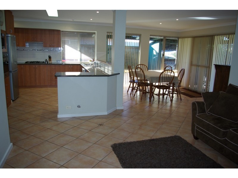 17  Mayhew Cross, Atwell WA 6164