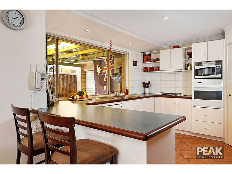 11 O’Farrell Close, Atwell WA 6164