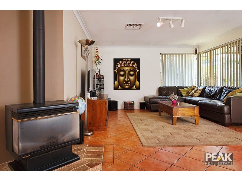 11 O’Farrell Close, Atwell WA 6164