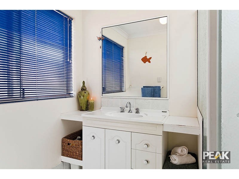 11 O’Farrell Close, Atwell WA 6164
