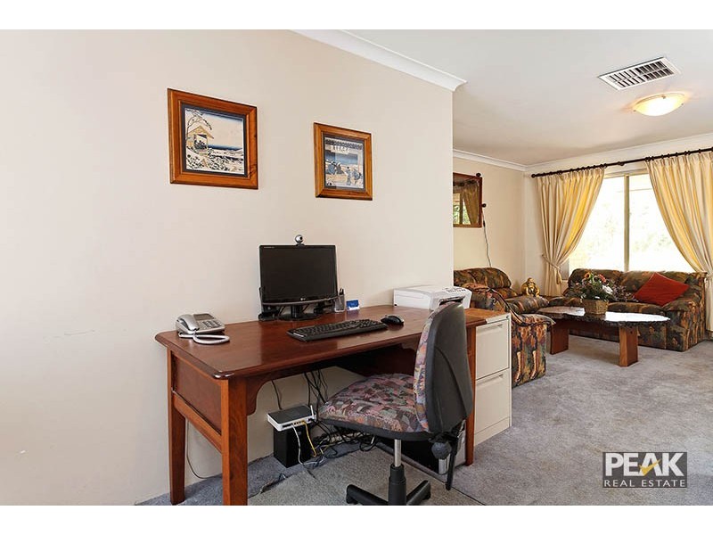 11 O’Farrell Close, Atwell WA 6164