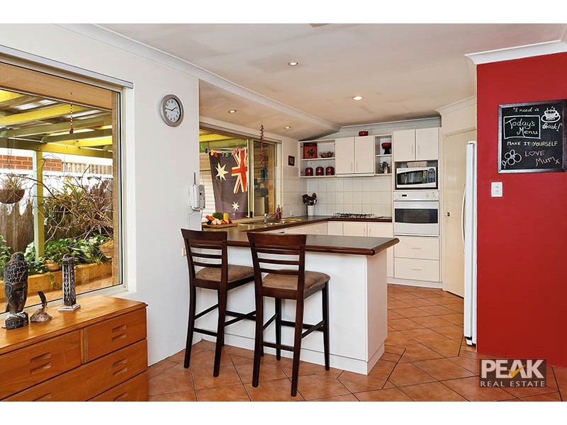 11 O’Farrell Close, Atwell WA 6164
