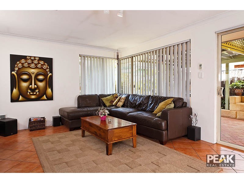 11 O’Farrell Close, Atwell WA 6164