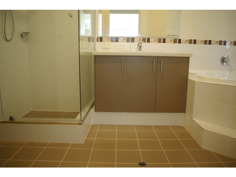 17 Vetiver Link, Atwell WA 6164