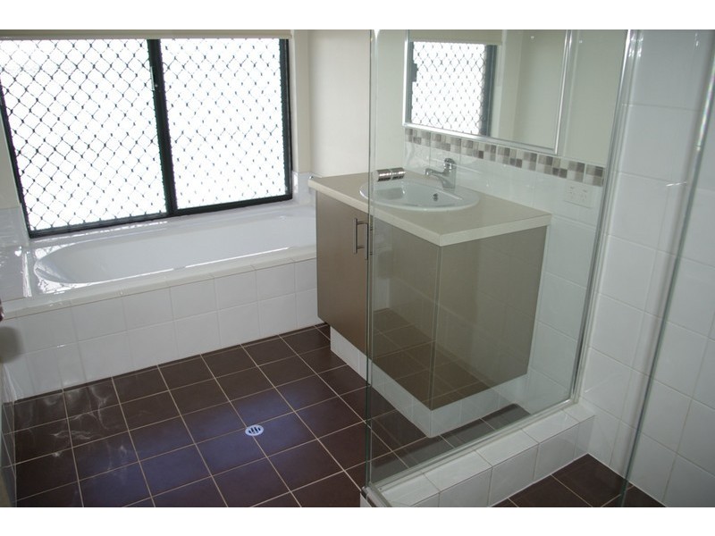 17 Vetiver Link, Atwell WA 6164