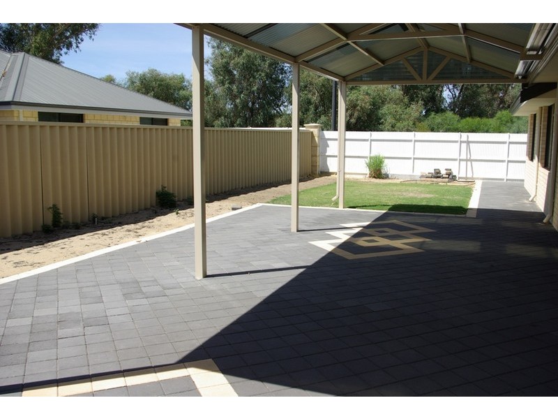 17 Vetiver Link, Atwell WA 6164