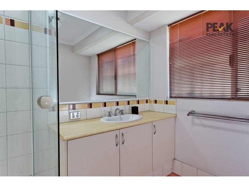 13 Dryandra Elbow, Atwell WA 6164