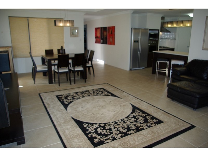 19 Tranquil Gardens, Atwell WA 6164