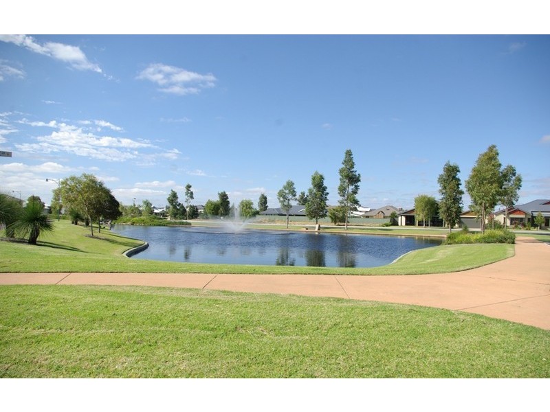 5 Cape Le Grand Avenue, Aubin Grove WA 6164