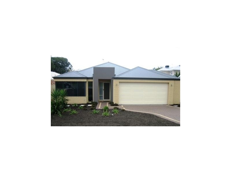 8b Williams Road, Melville WA 6156
