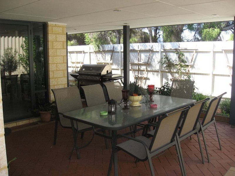 30 Solace Gardens, Atwell WA 6164