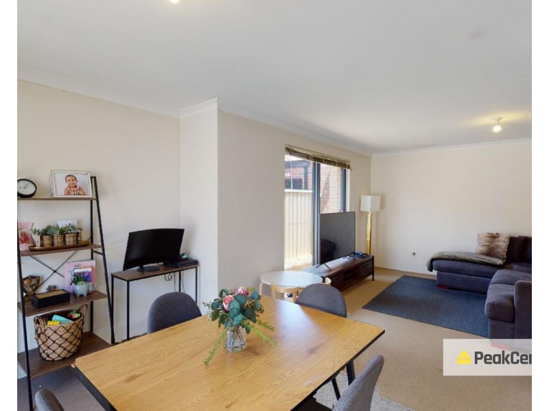 Unit 3/7 Barfield Road, Hammond Park WA 6164