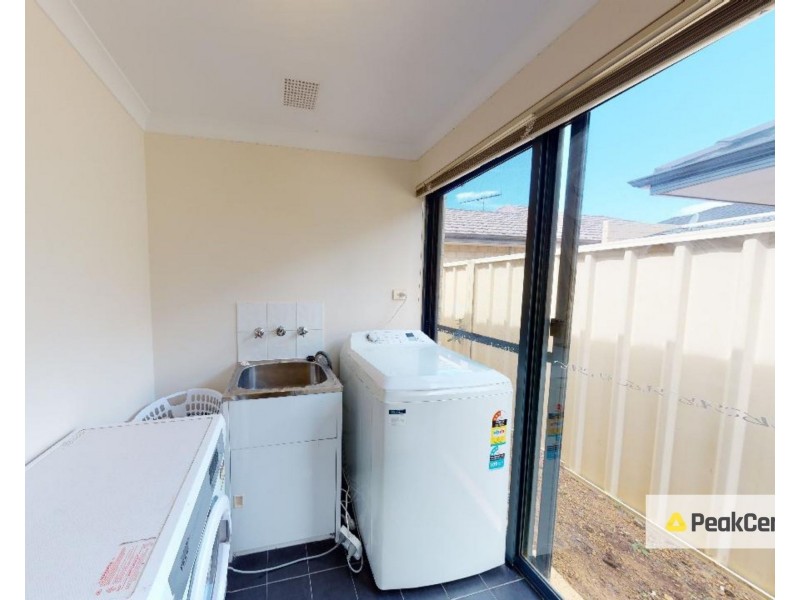 Unit 3/7 Barfield Road, Hammond Park WA 6164