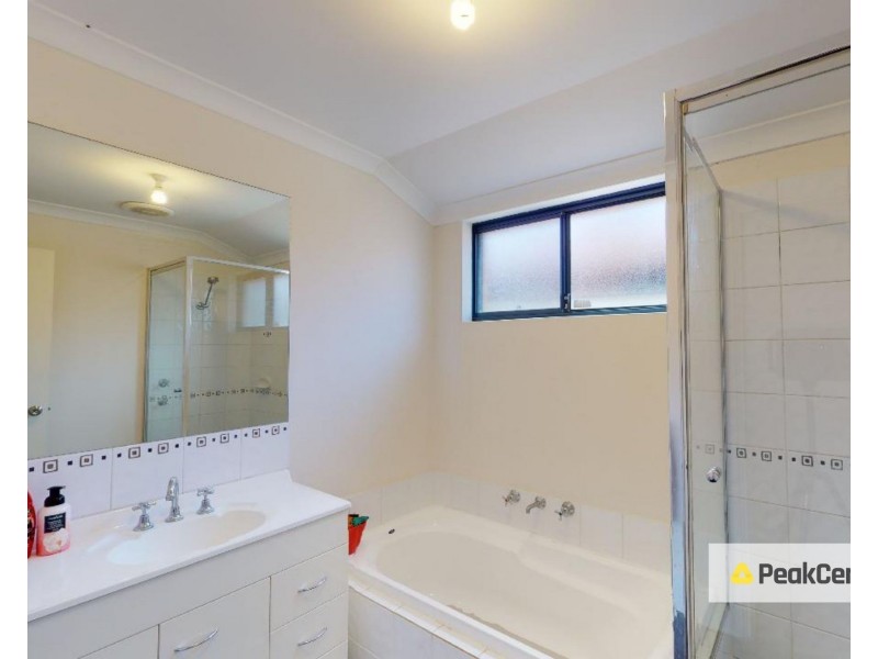 Unit 3/7 Barfield Road, Hammond Park WA 6164