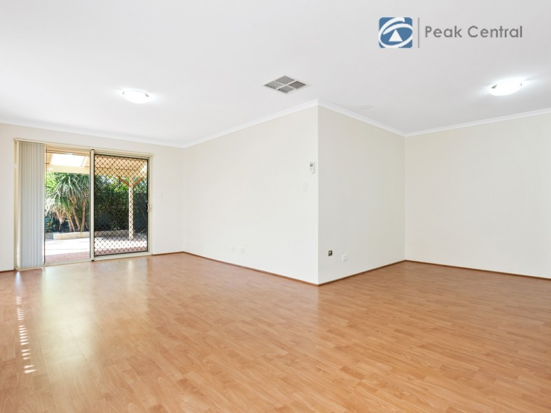7 Wah Court, Atwell WA 6164