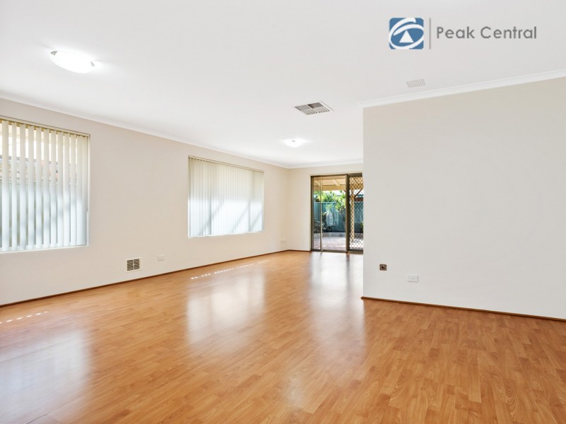 7 Wah Court, Atwell WA 6164