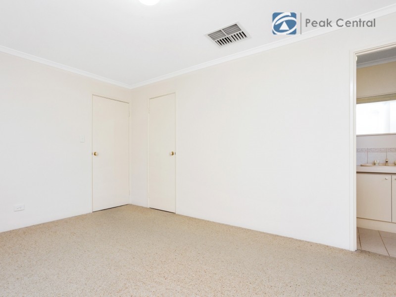 7 Wah Court, Atwell WA 6164