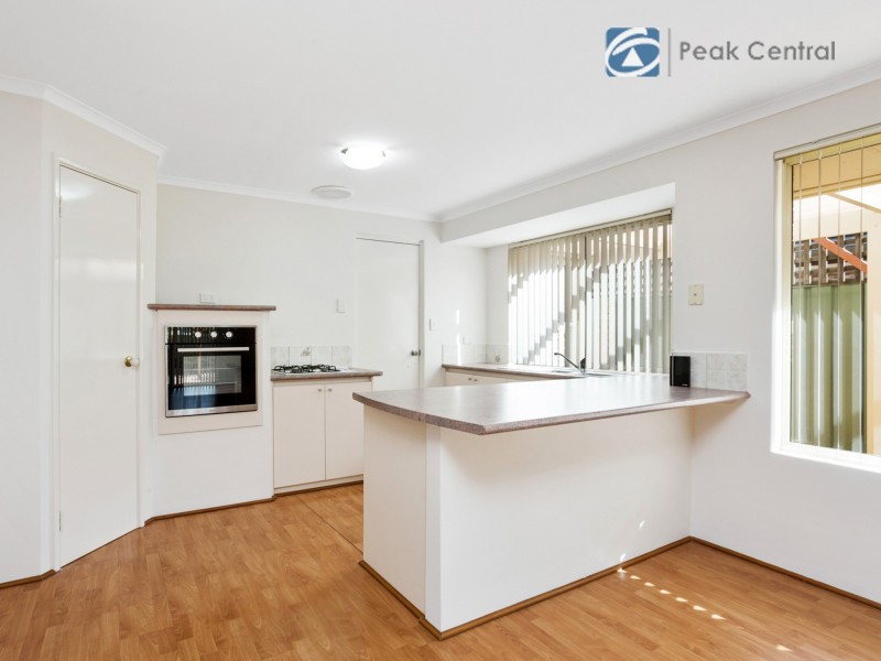 7 Wah Court, Atwell WA 6164