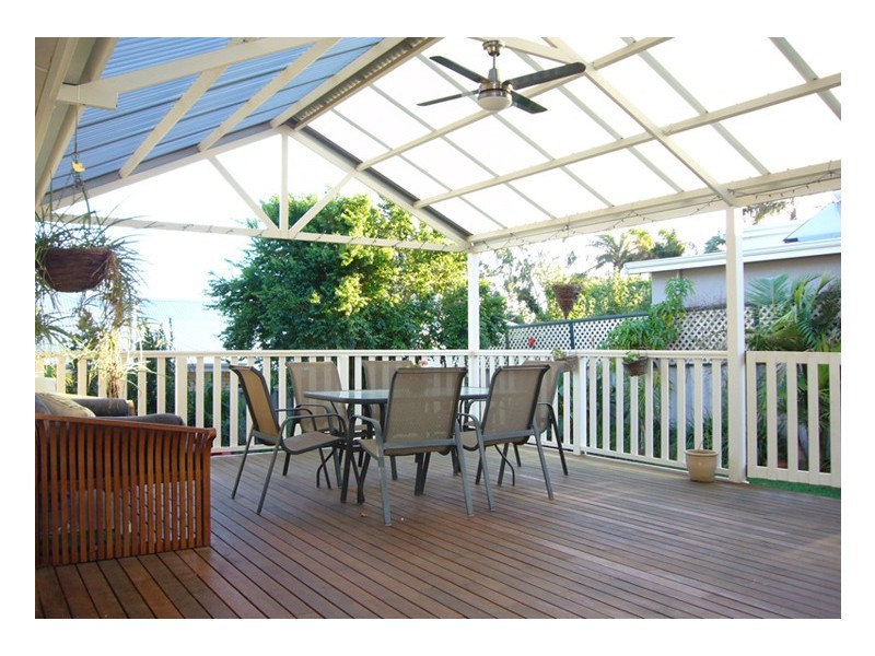 70 Redwood Crescent, Melville WA 6156