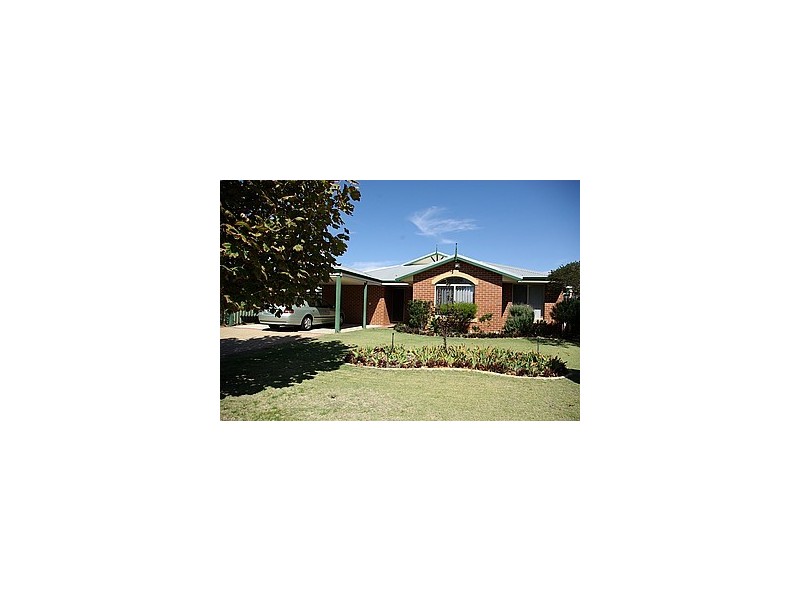 8 Hedges Retreat, Atwell WA 6164