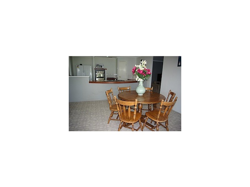 8 Hedges Retreat, Atwell WA 6164