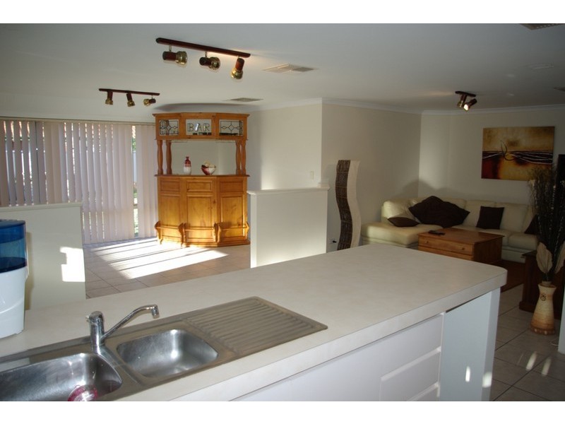 50 Delton Way, Atwell WA 6164