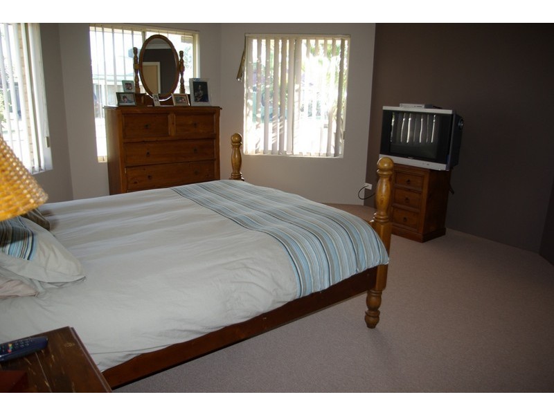 50 Delton Way, Atwell WA 6164