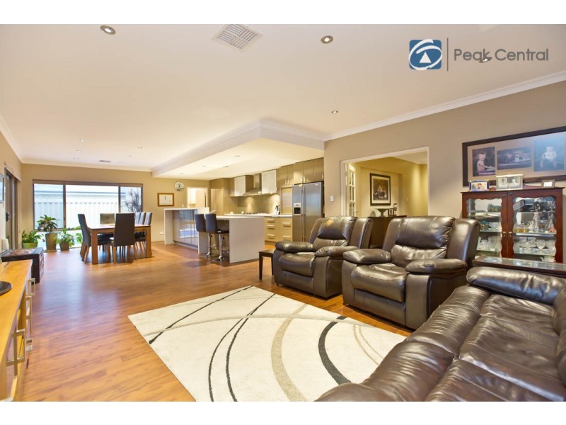 9 Providence Link, Atwell WA 6164