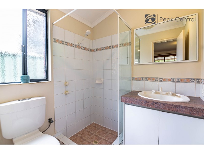 18 Wah Court, Atwell WA 6164