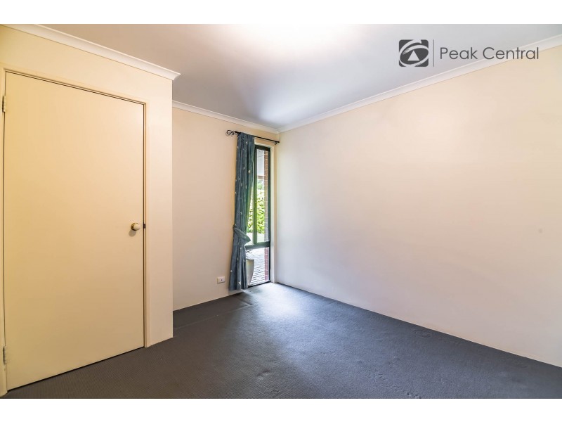 18 Wah Court, Atwell WA 6164