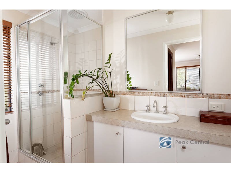 8 Pindan Elbow, Atwell WA 6164