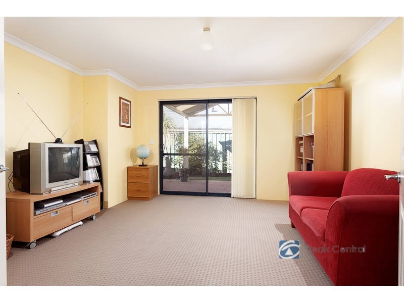 8 Pindan Elbow, Atwell WA 6164