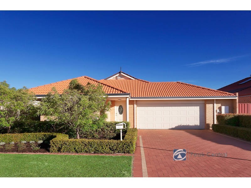 8 Pindan Elbow, Atwell WA 6164