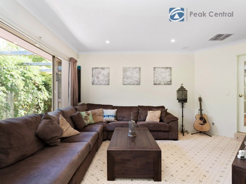 1 Kennack Vista, Atwell WA 6164