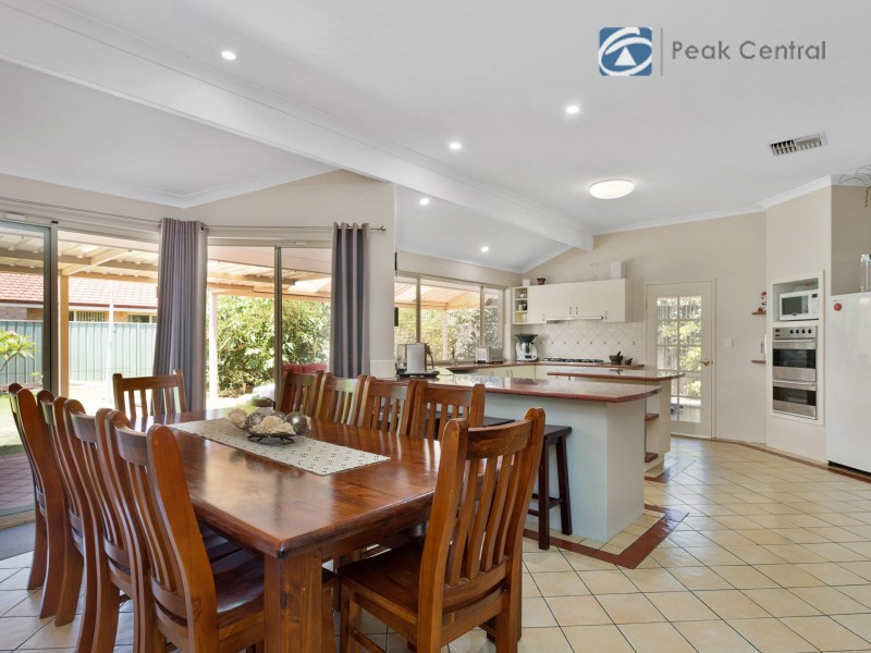 1 Kennack Vista, Atwell WA 6164