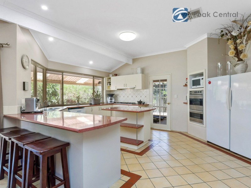 1 Kennack Vista, Atwell WA 6164