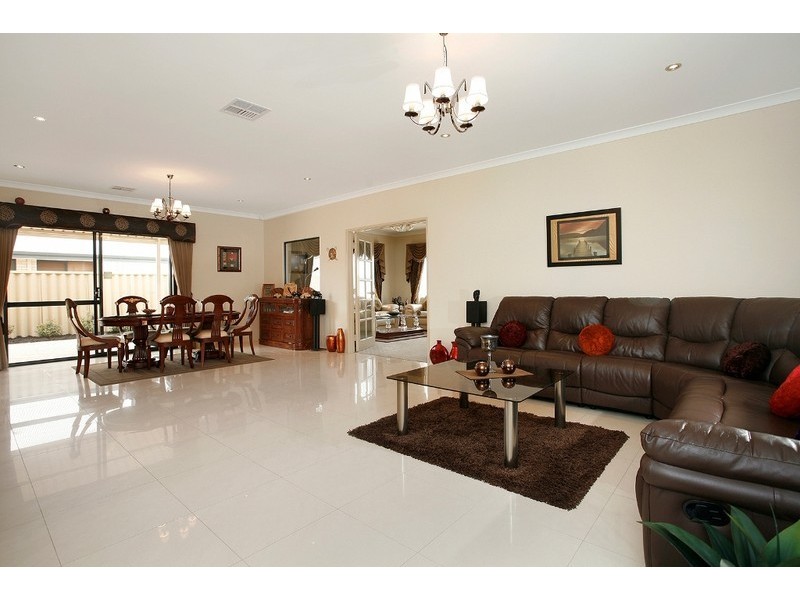 13 Vetiver Link, Atwell WA 6164
