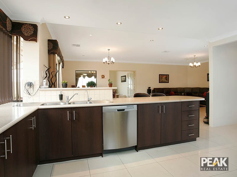 13 Vetiver Link, Atwell WA 6164