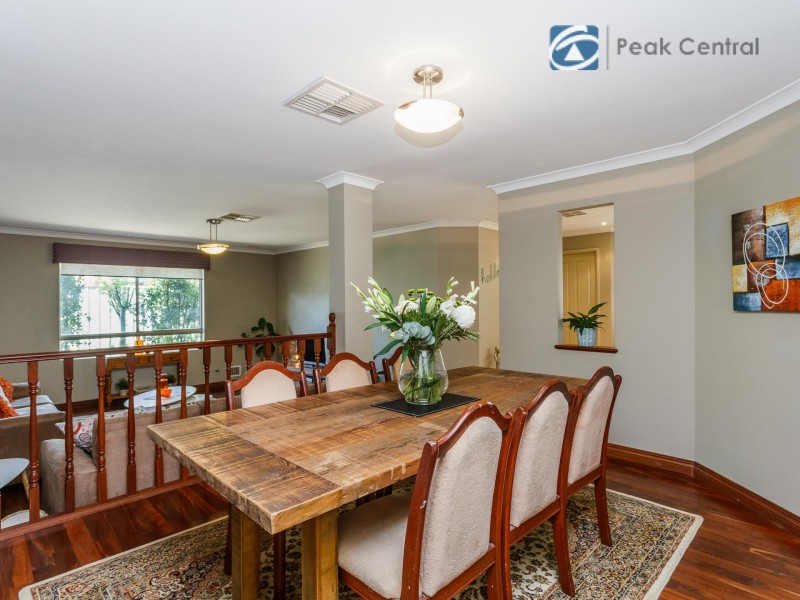 18 Woolmore Cross, Atwell WA 6164