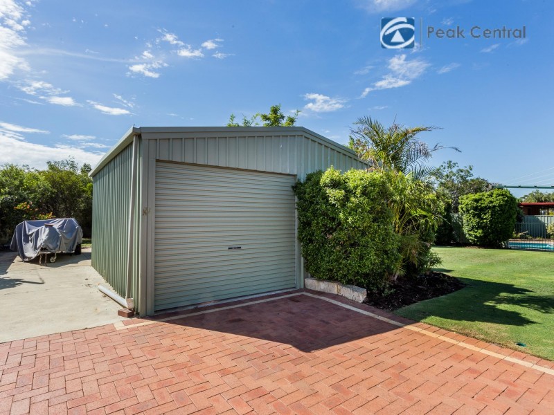 18 Woolmore Cross, Atwell WA 6164