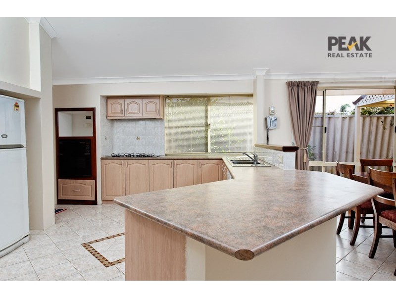 31 Freshwater Drive, Atwell WA 6164