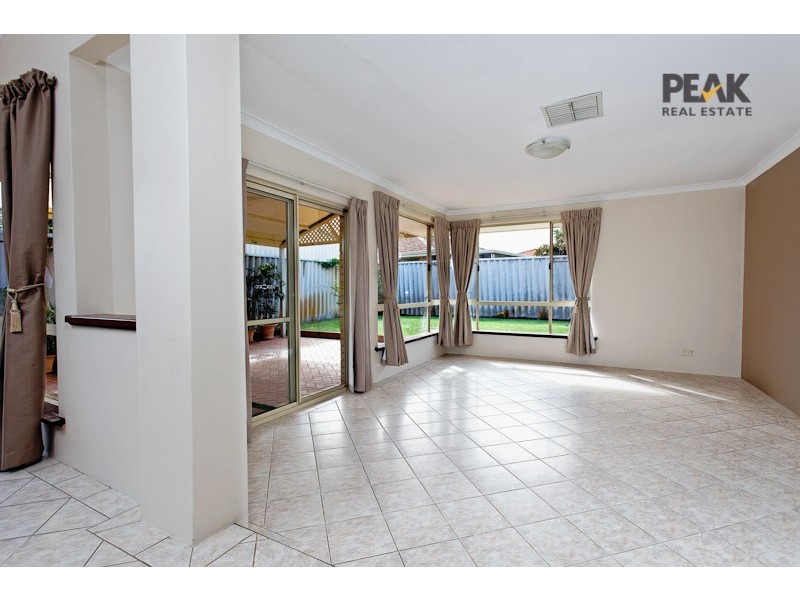31 Freshwater Drive, Atwell WA 6164